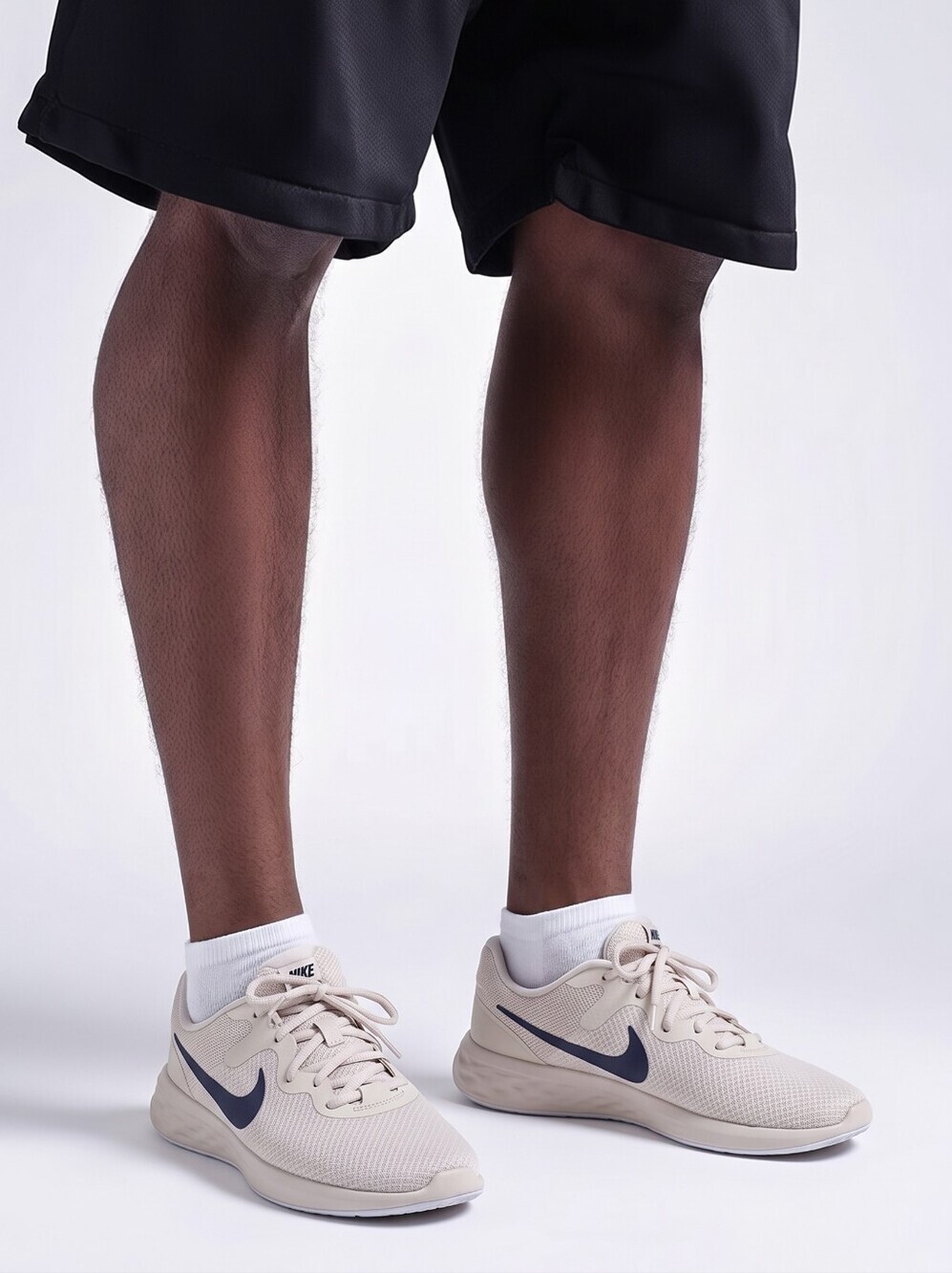 Nike Runner Beige Men 2021 Lace-Up Mesh Sz US 11 Great Condition